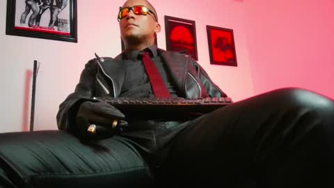 Snapshot of leonnardojaramillo chatting on October 25, 3:47 am Lenardo jaramillo online show from October 25, 3:47 am