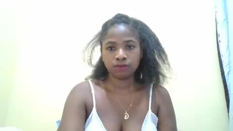 leonnetta online show from April 15, 8:31 pm