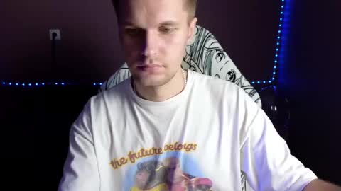 Leon online show from January 4, 3:49 pm