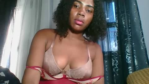 leonnida online show from April 3, 9:40 am