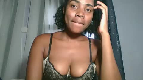 leonnida online show from April 5, 9:39 am