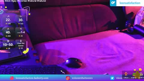 Snapshot of leonsatisfaction chatting on October 3, 10:12 am Leon Robertson online show from October 3, 10:12 am