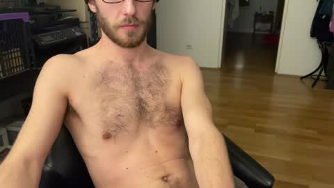 Snapshot of leonvampire chatting on January 27, 5:37 pm Leon online show from January 27, 5:37 pm