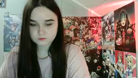 Snapshot of leraaa72 chatting on December 3, 8:49 am little secret online show from December 3, 8:49 am