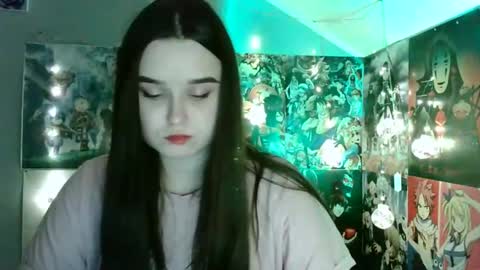 Snapshot of leraaa72 chatting on December 3, 11:55 am little secret online show from December 3, 11:55 am