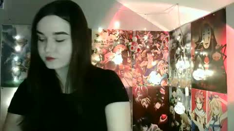 Snapshot of leraaa72 chatting on December 5, 7:05 am little secret online show from December 5, 7:05 am