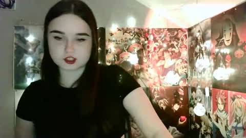 Snapshot of leraaa72 chatting on December 5, 10:12 am little secret online show from December 5, 10:12 am