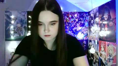 Snapshot of leraaa72 chatting on December 12, 9:08 am little secret online show from December 12, 9:08 am