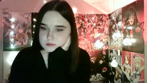 Snapshot of leraaa72 chatting on December 13, 11:13 am little secret online show from December 13, 11:13 am