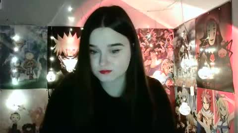Snapshot of leraaa72 chatting on December 17, 7:29 am little secret online show from December 17, 7:29 am