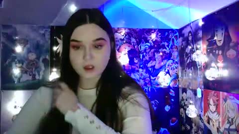 Snapshot of leraaa72 chatting on December 30, 7:59 am little secret online show from December 30, 7:59 am