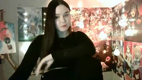 Snapshot of leraaa72 chatting on January 9, 7:10 am little secret online show from January 9, 7:10 am