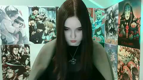 Snapshot of leraaa72 chatting on February 22, 12:19 pm little secret online show from February 22, 12:19 pm