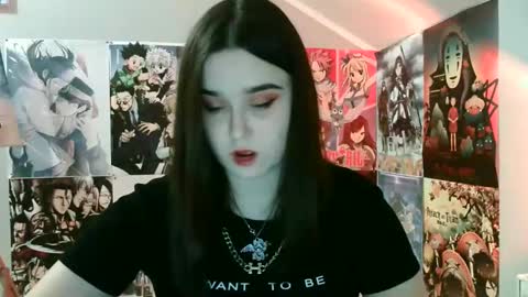 Snapshot of leraaa72 chatting on February 28, 9:44 pm little secret online show from February 28, 9:44 pm