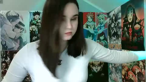 Snapshot of leraaa72 chatting on March 3, 10:10 pm little secret online show from March 3, 10:10 pm