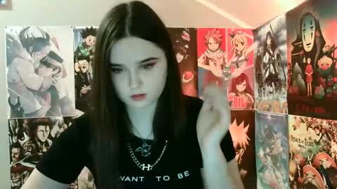 Snapshot of leraaa72 chatting on March 4, 7:11 pm little secret online show from March 4, 7:11 pm