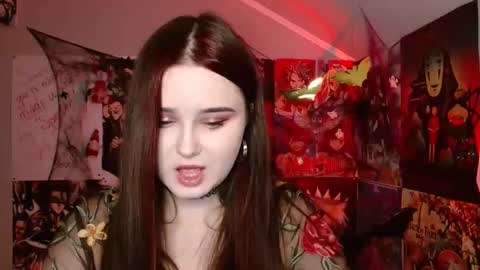Snapshot of leraaa72 chatting on October 3, 6:10 am little secret online show from October 3, 6:10 am