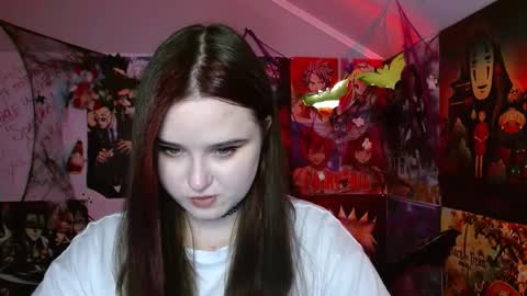 Snapshot of leraaa72 chatting on October 7, 7:11 pm little secret online show from October 7, 7:11 pm