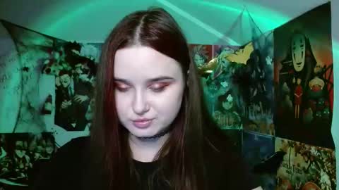 Snapshot of leraaa72 chatting on October 14, 6:42 pm little secret online show from October 14, 6:42 pm
