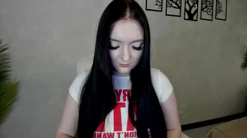 Lesley online show from October 4, 4:10 am