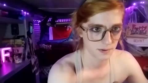 LesleyGumGrass- The Boring Trans girl online show from March 10, 12:18 am