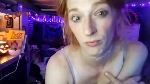 LesleyGumGrass- The Boring Trans girl online show from September 16, 3:40 am