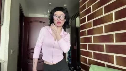 Snapshot of lesleypowderly chatting on July 24, 8:34 am lesleypowderly online show from July 24, 8:34 am