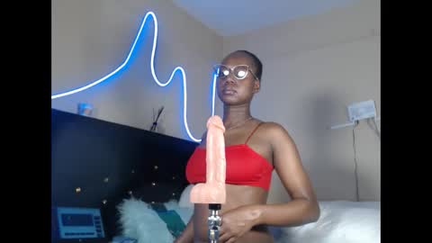 leslie online show from September 21, 6:20 pm