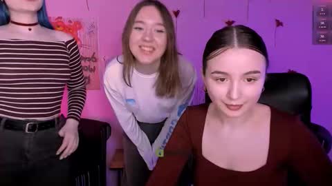 leslie_bird online show from March 1, 10:06 am