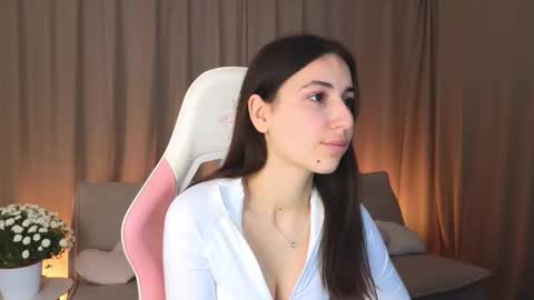 lesliestein online show from November 5, 1:33 pm