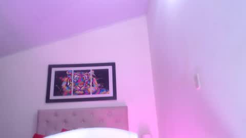 Snapshot of leslyandika chatting on January 27, 7:13 pm LeslyAndika online show from January 27, 7:13 pm