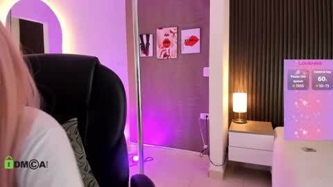 Lesly  online show from July 1, 5:09 am