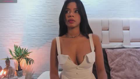 Less Lee online show from February 17, 11:40 am