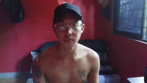 lesteryooo online show from March 28, 8:03 am