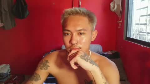 lesteryooo online show from April 9, 5:29 am