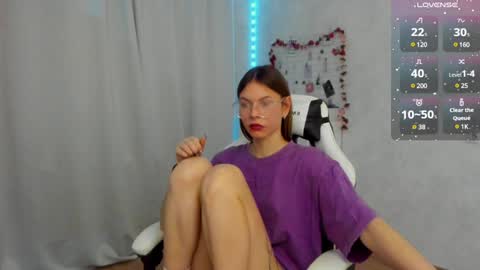 Fiona online show from December 4, 3:54 pm