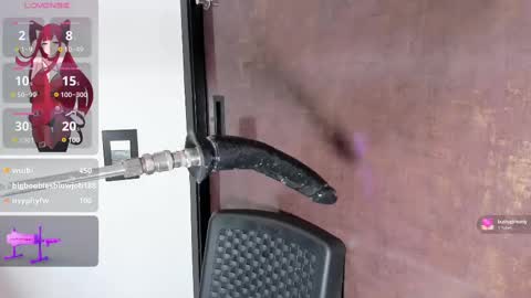 Snapshot of leticia_lynn chatting on February 20, 12:30 am LETI 3 online show from February 20, 12:30 am