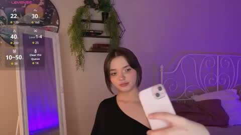 letoria_notley online show from March 5, 9:11 pm