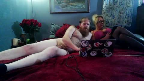 Snapshot of letsgetdirty1981 chatting on February 15, 6:23 am letsgetdirty1981 online show from February 15, 6:23 am