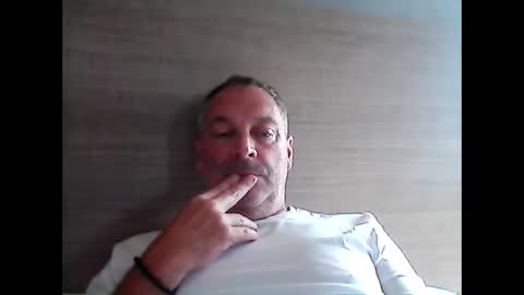 Snapshot of letshavefun2gether68 chatting on October 17, 6:05 am letshavefun2gether68 online show from October 17, 6:05 am