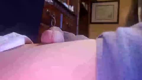 letslookateach online show from February 11, 5:58 am