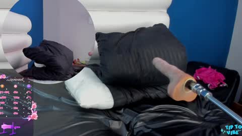 Maria Jose online show from January 17, 4:57 pm