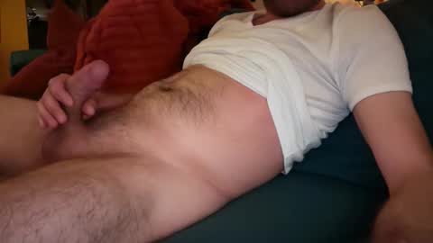 leukurrt online show from April 3, 6:28 pm