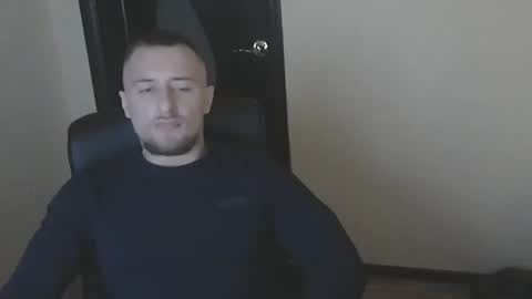 lev1ngston online show from December 6, 10:27 am