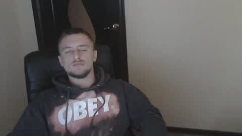 lev1ngston online show from January 2, 1:17 am