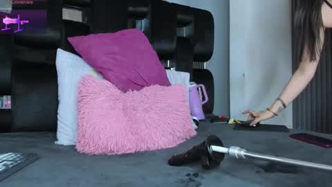 levana1 online show from February 11, 10:48 pm