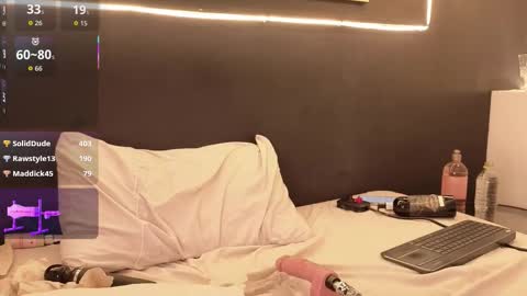 Snapshot of levanna0 chatting on October 23, 9:19 am Levanna online show from October 23, 9:19 am