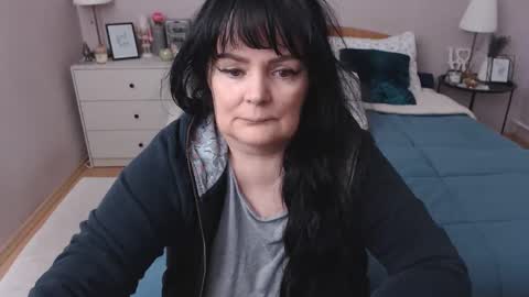 Mary online show from January 14, 1:28 pm