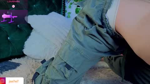 Levi  online show from September 25, 4:11 pm