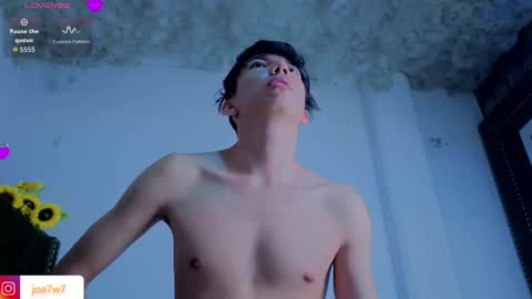 Levi  online show from March 29, 1:44 pm